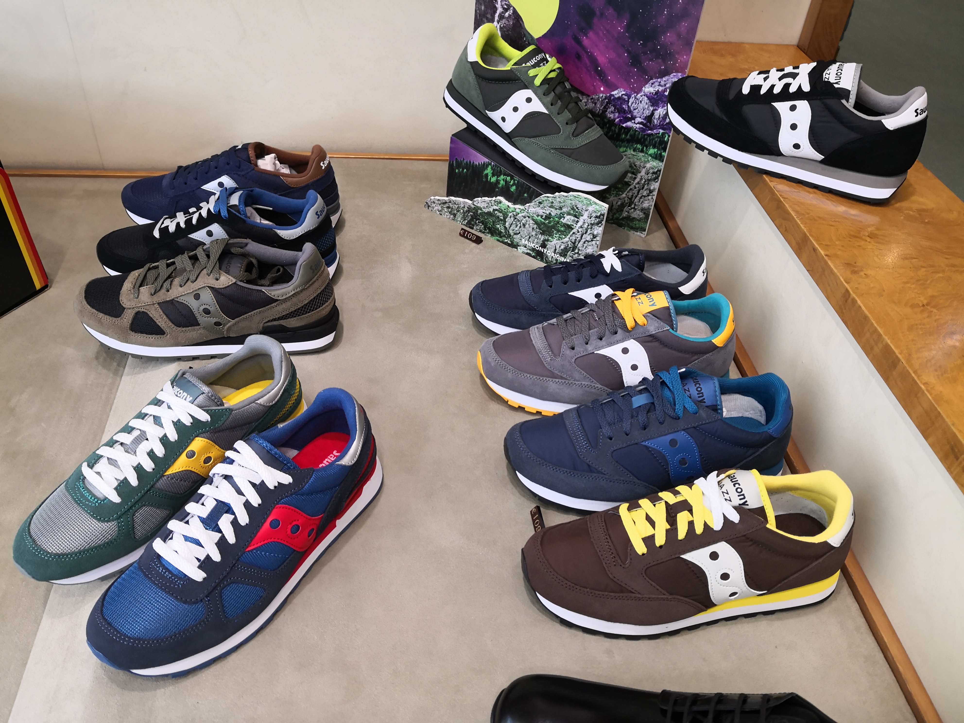 saucony scarpe negozi milano