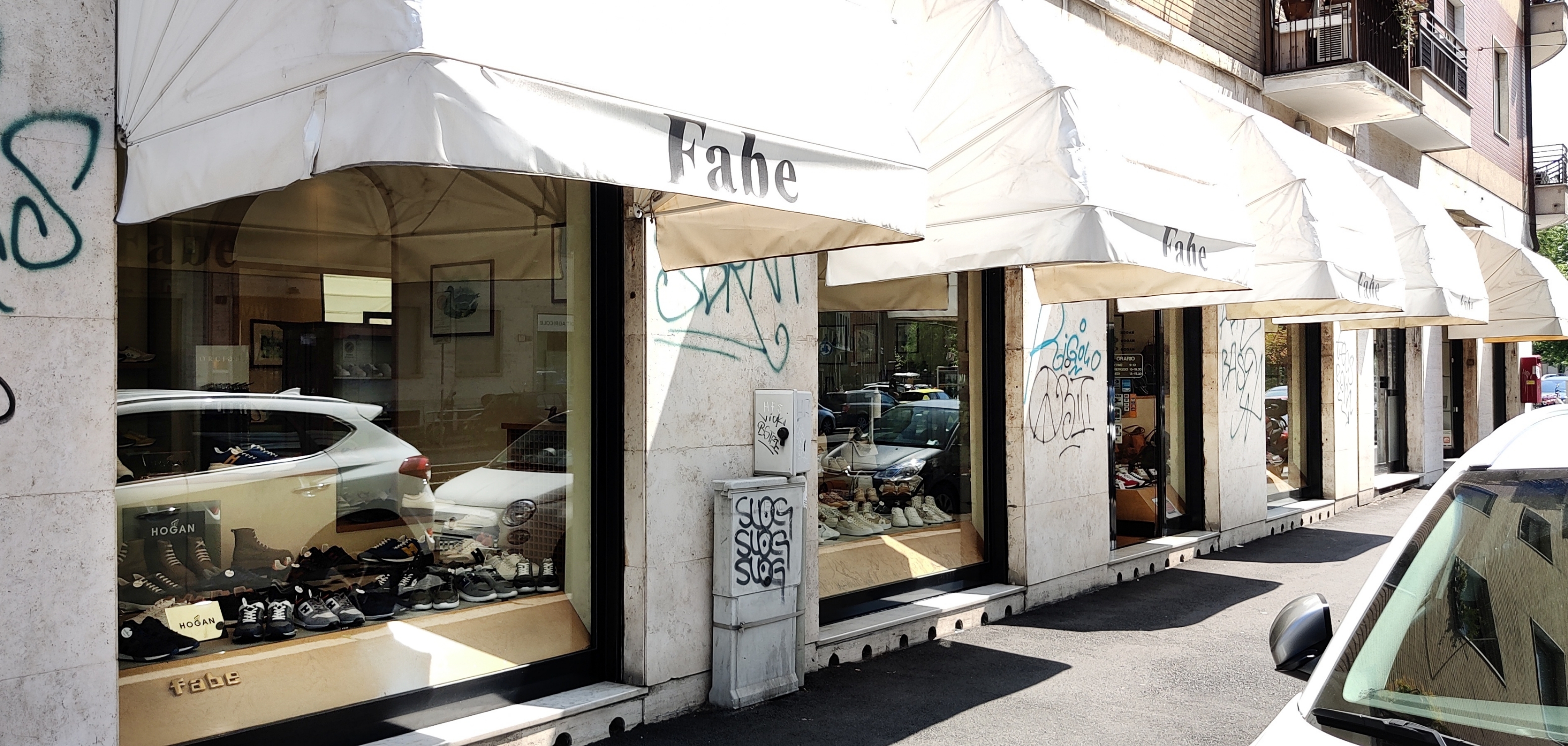 Doucal's Official Store - Calzature Fabe negozi Saucony Sun68 Hogan Mou Ash e i migliori marchi VIa Carlo Dolci 4 a Milano